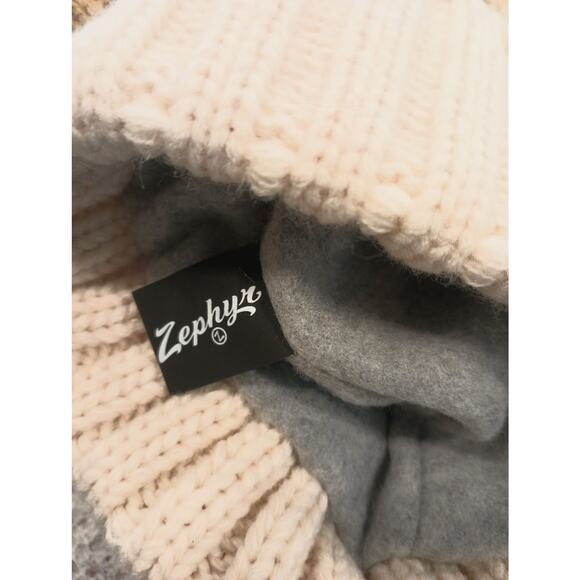 NWT ZEPHYR COLORADO COLLECTION FLEECE LINED WINTER POM POM BEANIE HAT NEUTRAL - Picture 3 of 4